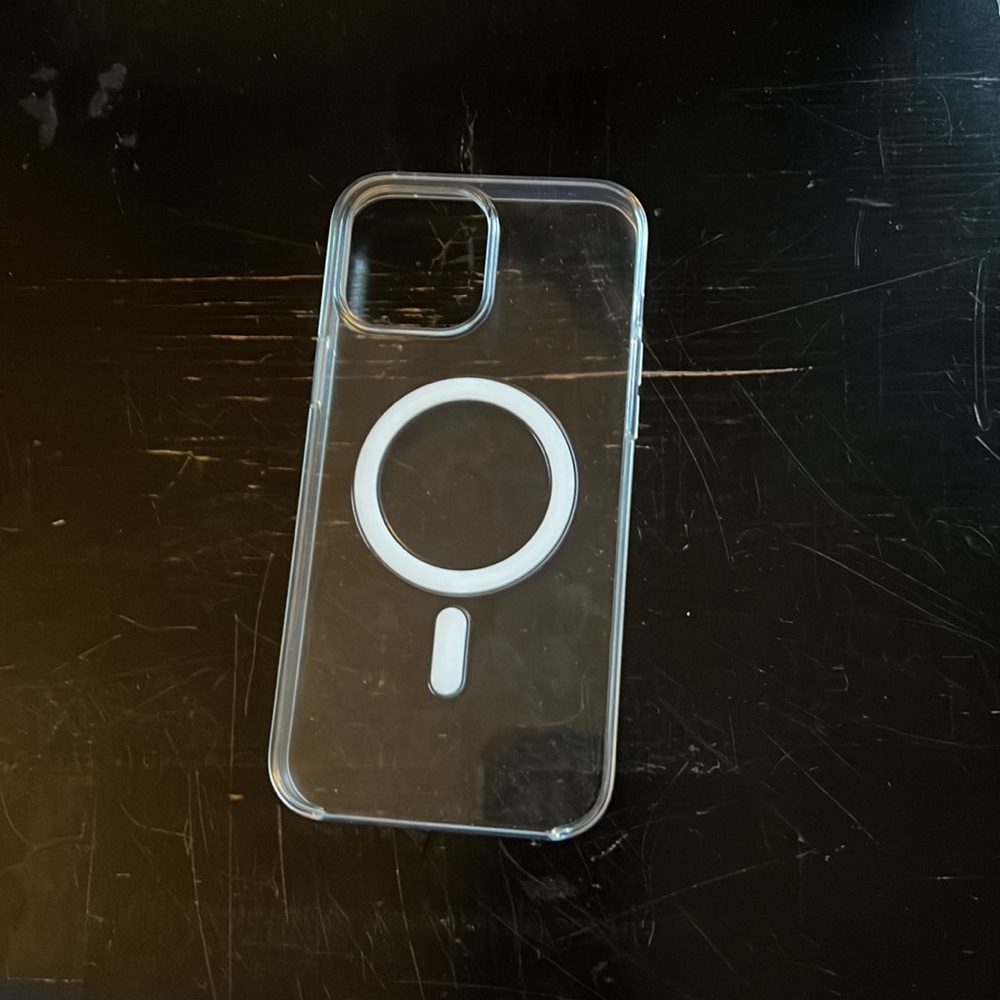 Apple clear case for iPhone 13 pro max